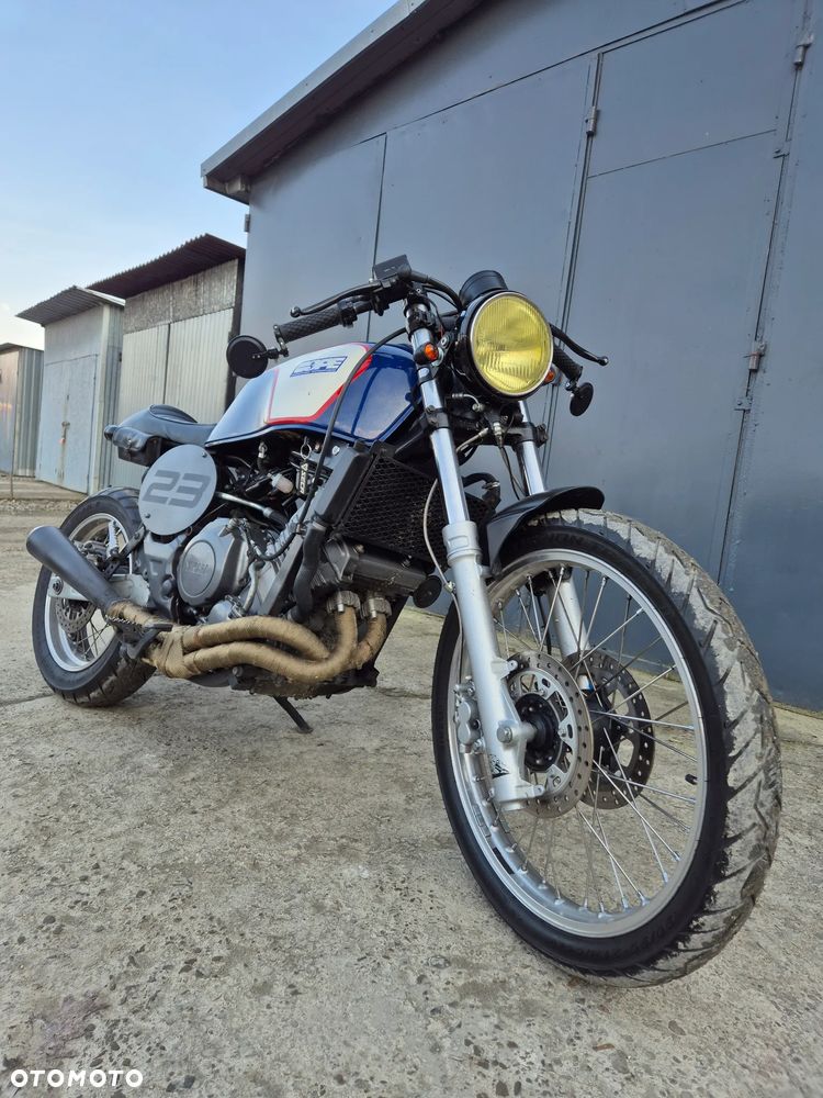 Yamaha XTZ - 1