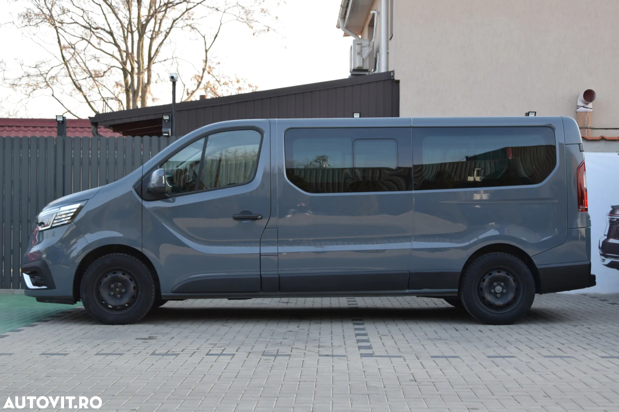 Renault Trafic Combi 2.0 Blue dCi 150 S&S L2 8+1 Zen - 10
