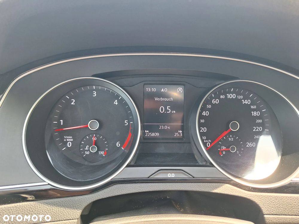 Volkswagen Passat 2.0 TDI BMT Comfortline DSG - 29