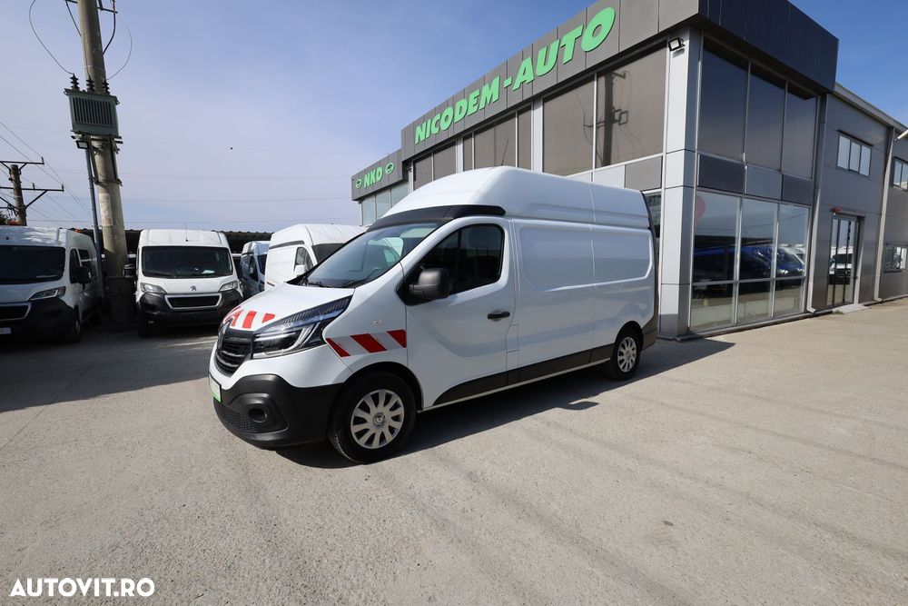 Renault Trafic L2H2 - 2