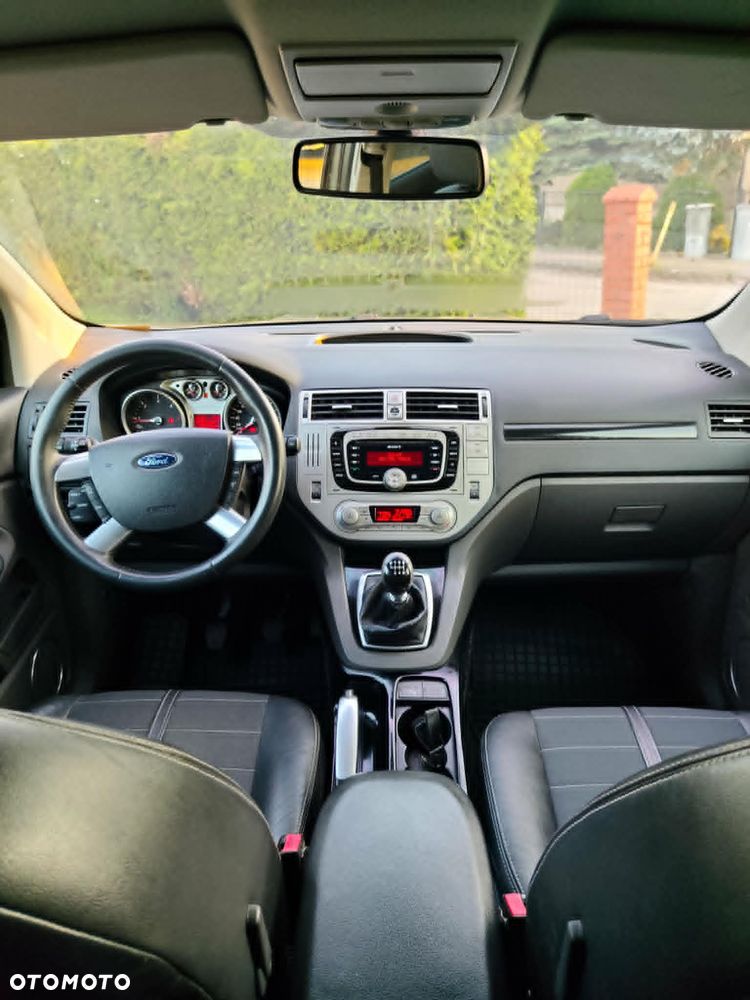 Ford Kuga 2.0 TDCi 4x4 Titanium - 9