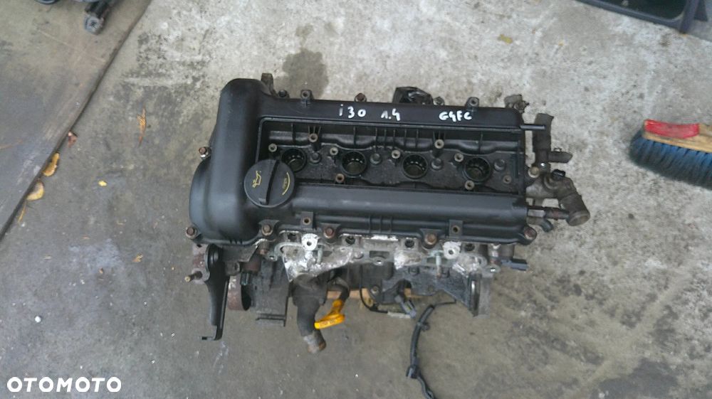 HYUNDAI I30 1.4 16V SILNIK G4FC - 1
