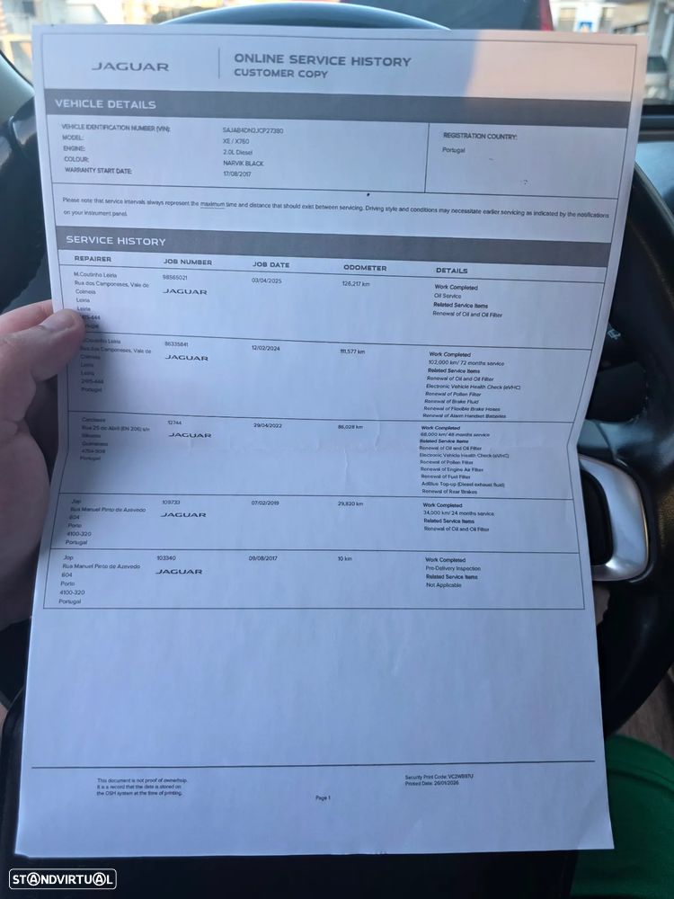 Jaguar XE 2.0 D Prestige - 12