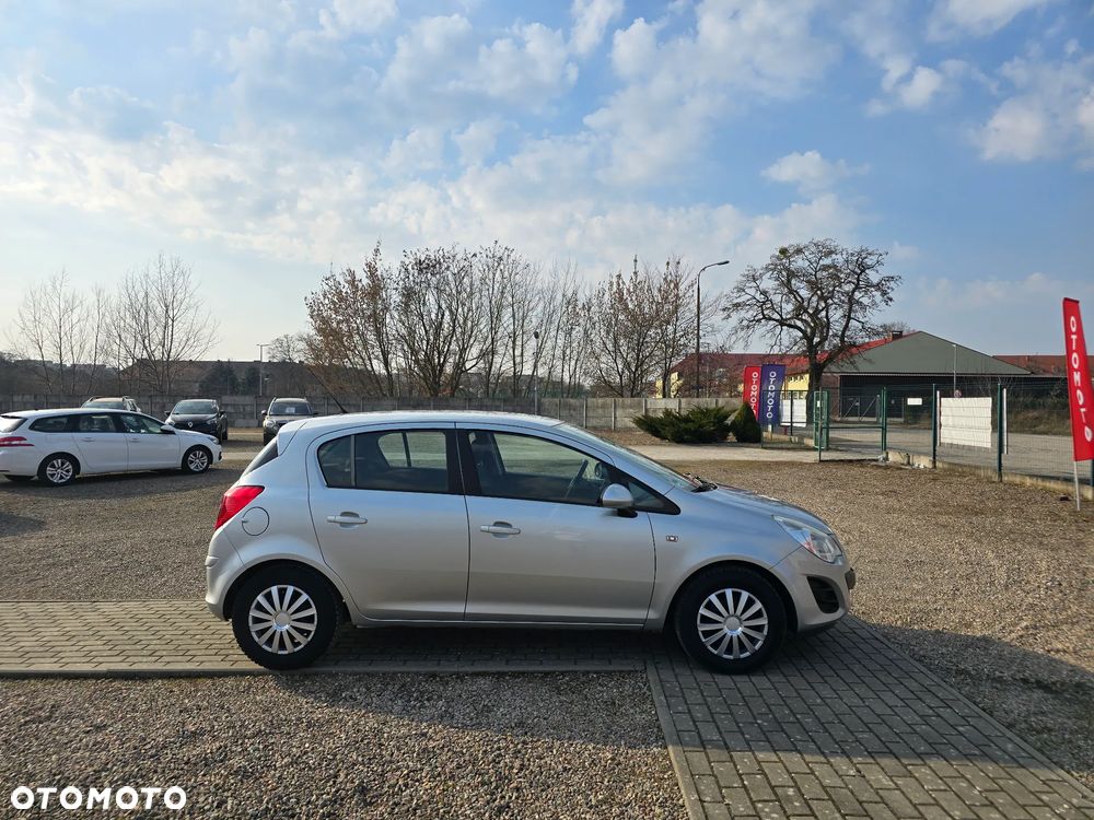 Opel Corsa 1.4 16V Edition - 5