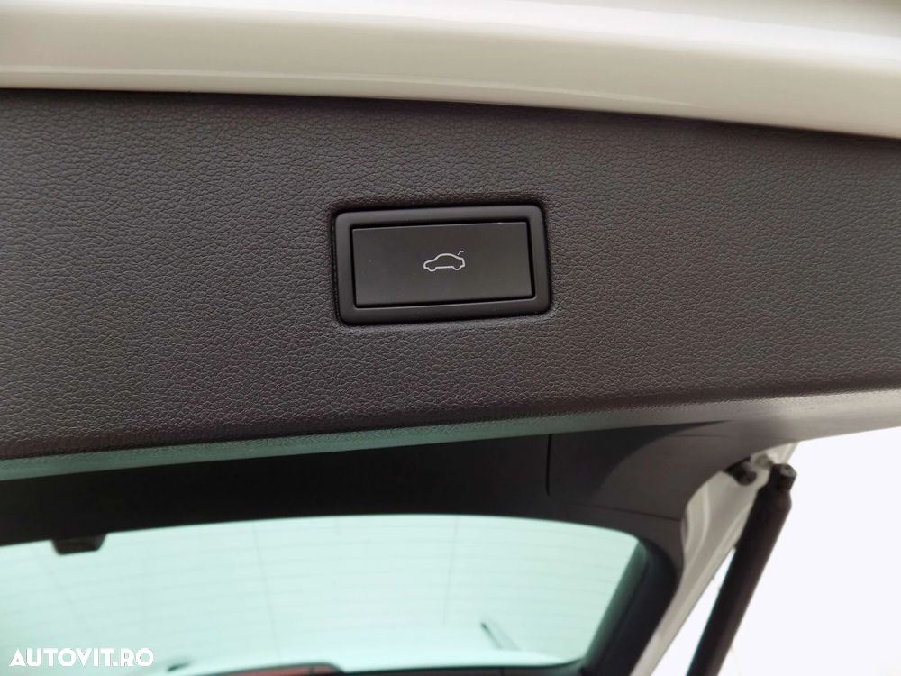 Volkswagen Tiguan 2.0 TDI SCR 4MOTION DSG Elegance - 35