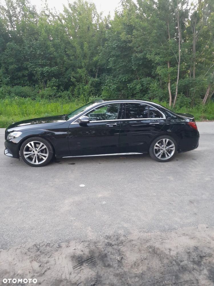 Mercedes-Benz Klasa C 300 7G-TRONIC AMG Line - 5