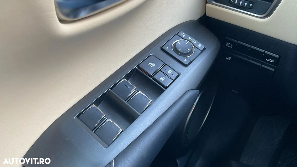 Lexus Seria NX 300h AWD Executive Plus - 16