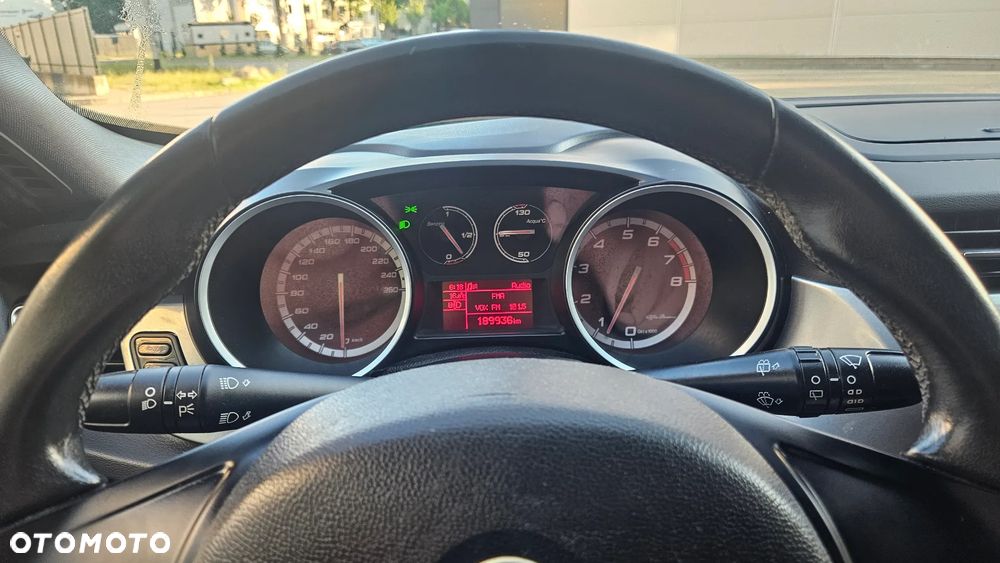 Alfa Romeo Giulietta 1.4 TB 16V Multiair - 28
