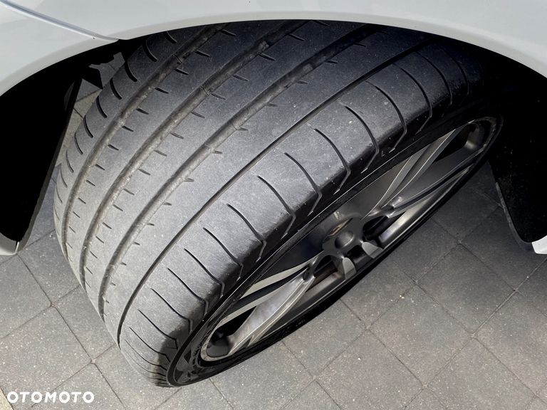 Porsche Cayenne Diesel Platinum Edition - 40