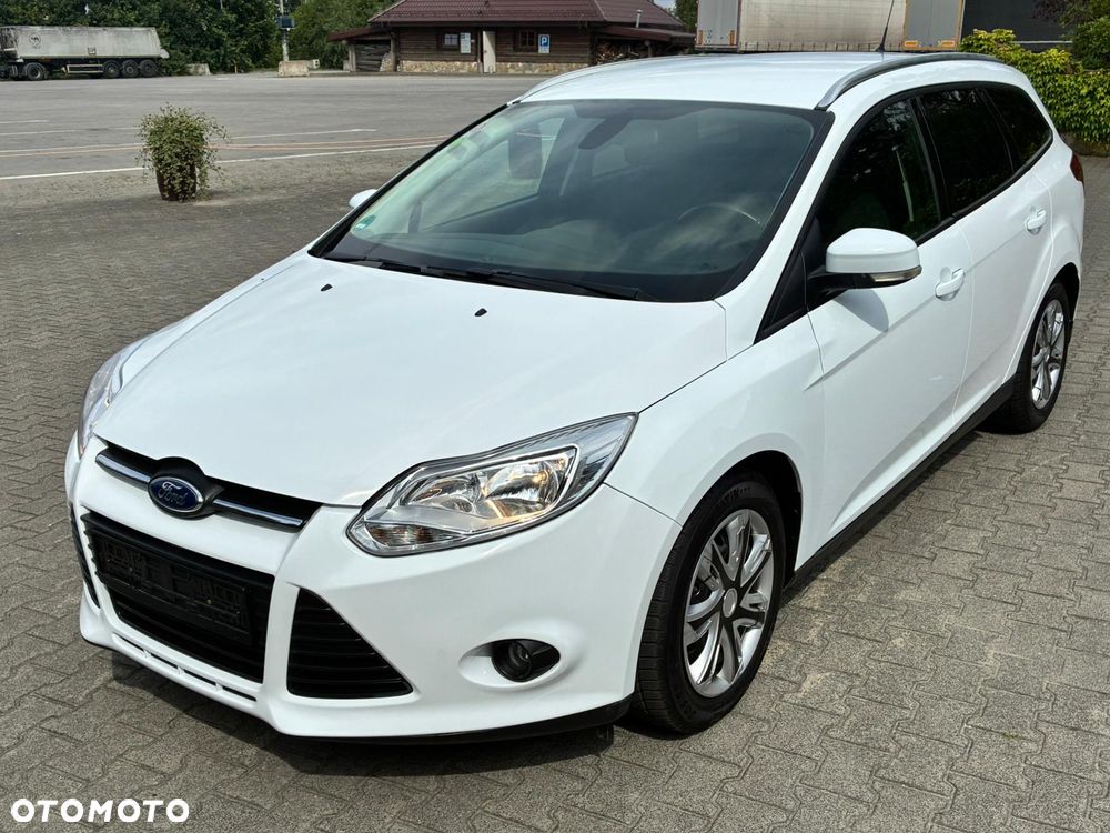 Ford Focus 1.6 TDCi DPF Start-Stopp-System SYNC Edition - 19