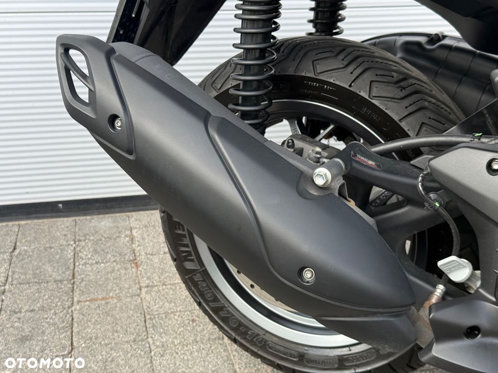 Yamaha X-max - 21