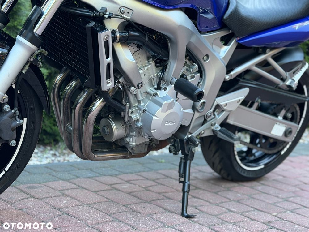 Yamaha FZ6 - 17