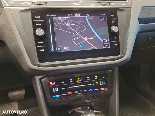 Volkswagen Tiguan - 8