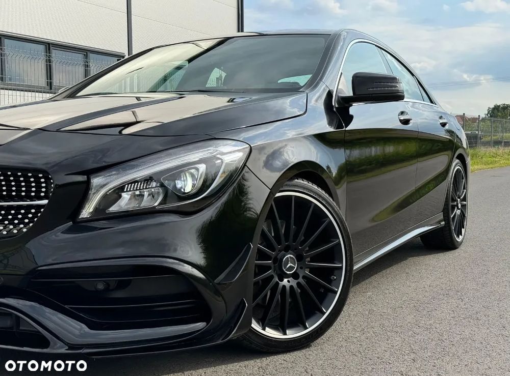 Mercedes-Benz CLA 250 4-Matic AMG Line - 17
