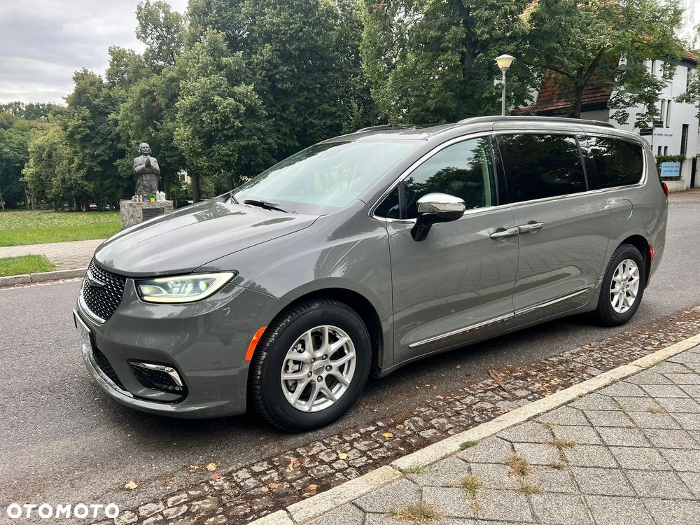 Chrysler Pacifica - 9