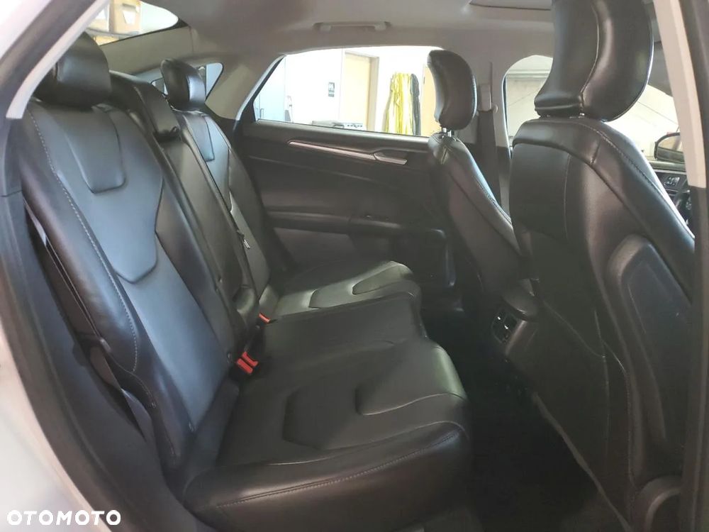 Ford Fusion 2.0 EcoBoost Titanium - 6