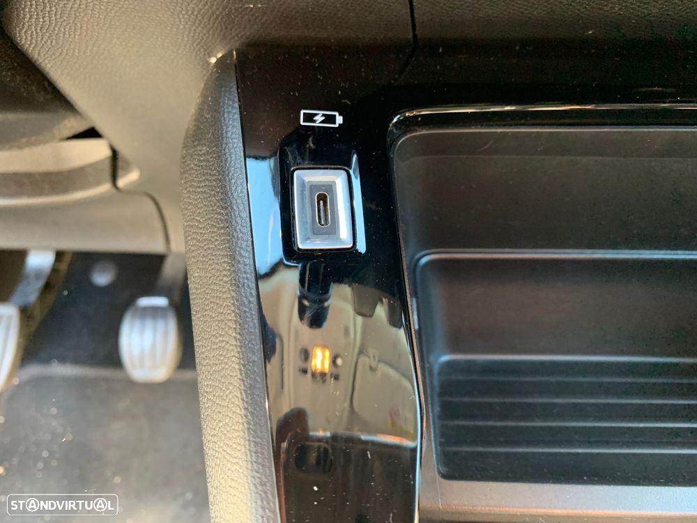 Peugeot 2008 1.2 PureTech Allure - 36