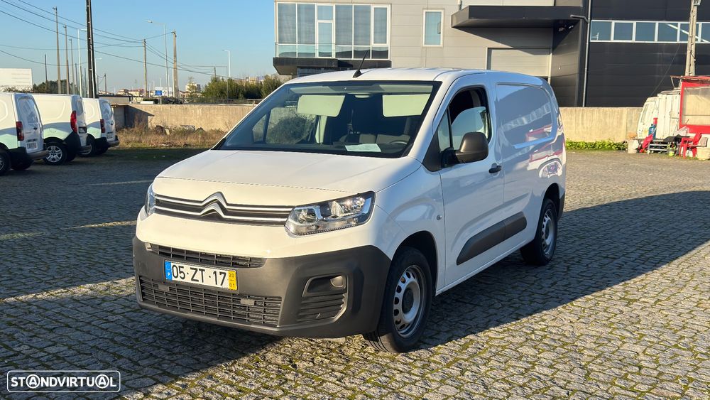 Citroën Berlingo 1.5 HDI longa 3 lugares - 1