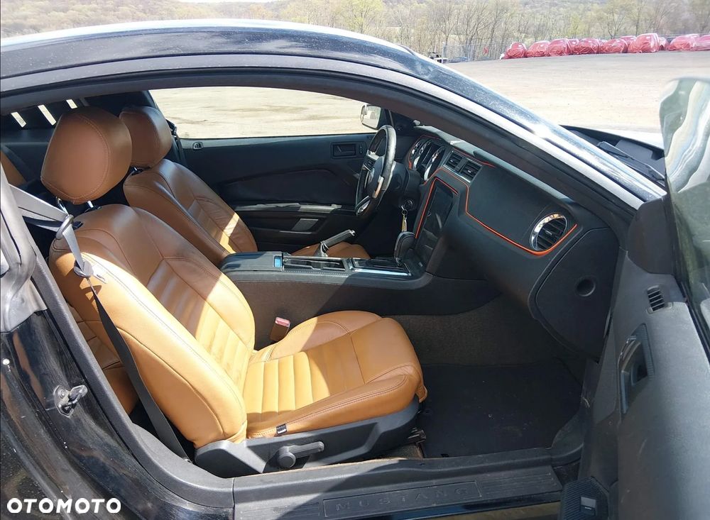 Ford Mustang 3.7 V6 Premium - 10