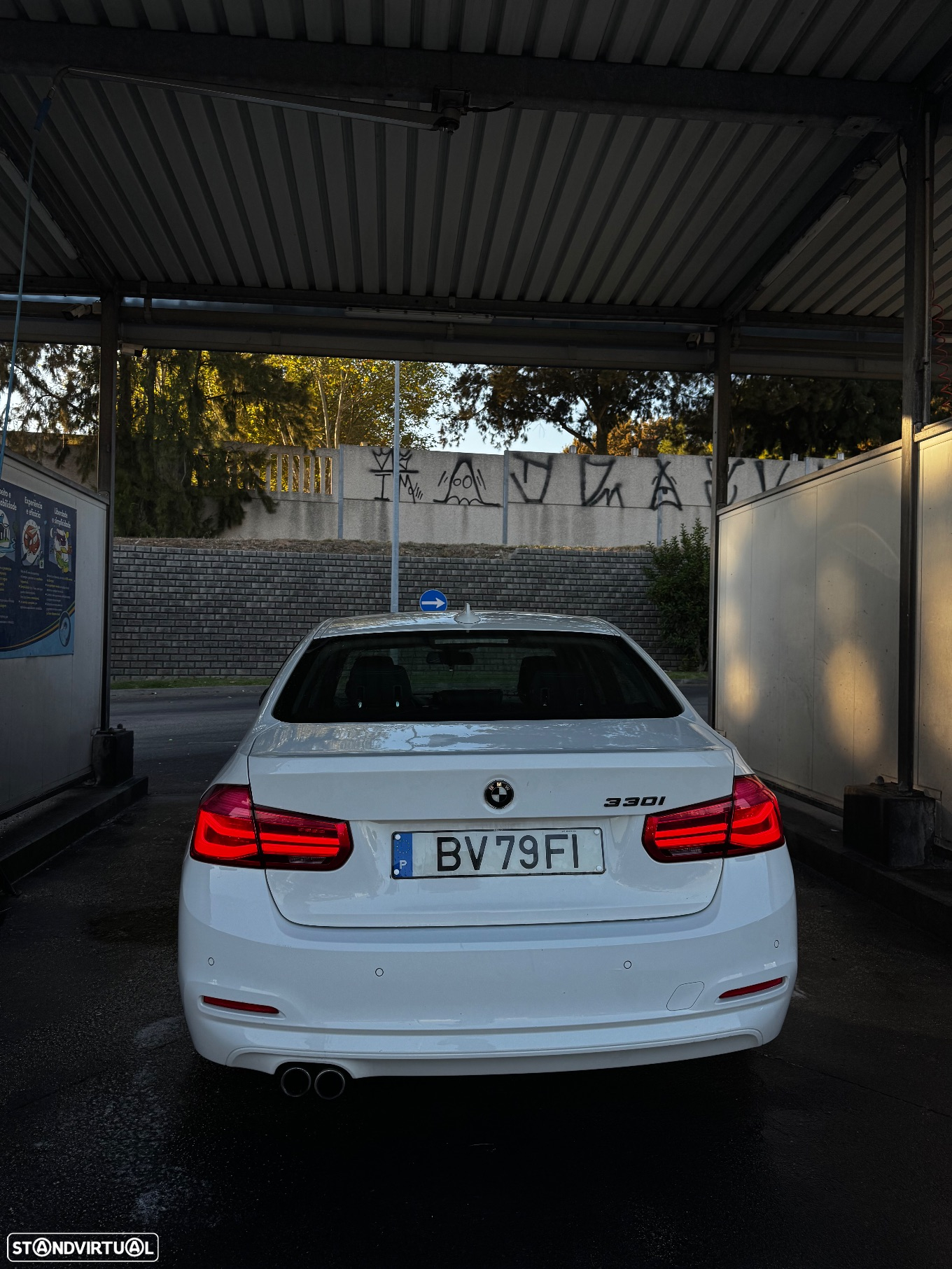 BMW 330 i Aut. Advantage - 7