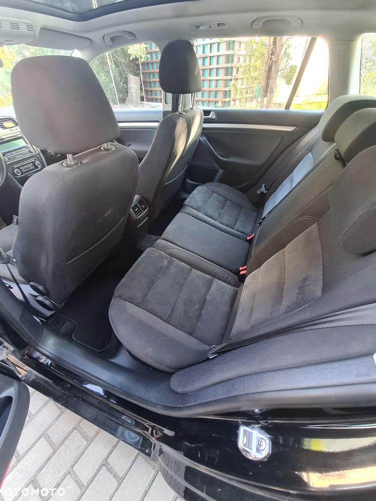 Volkswagen Golf 1.6 TDI DPF Highline - 15