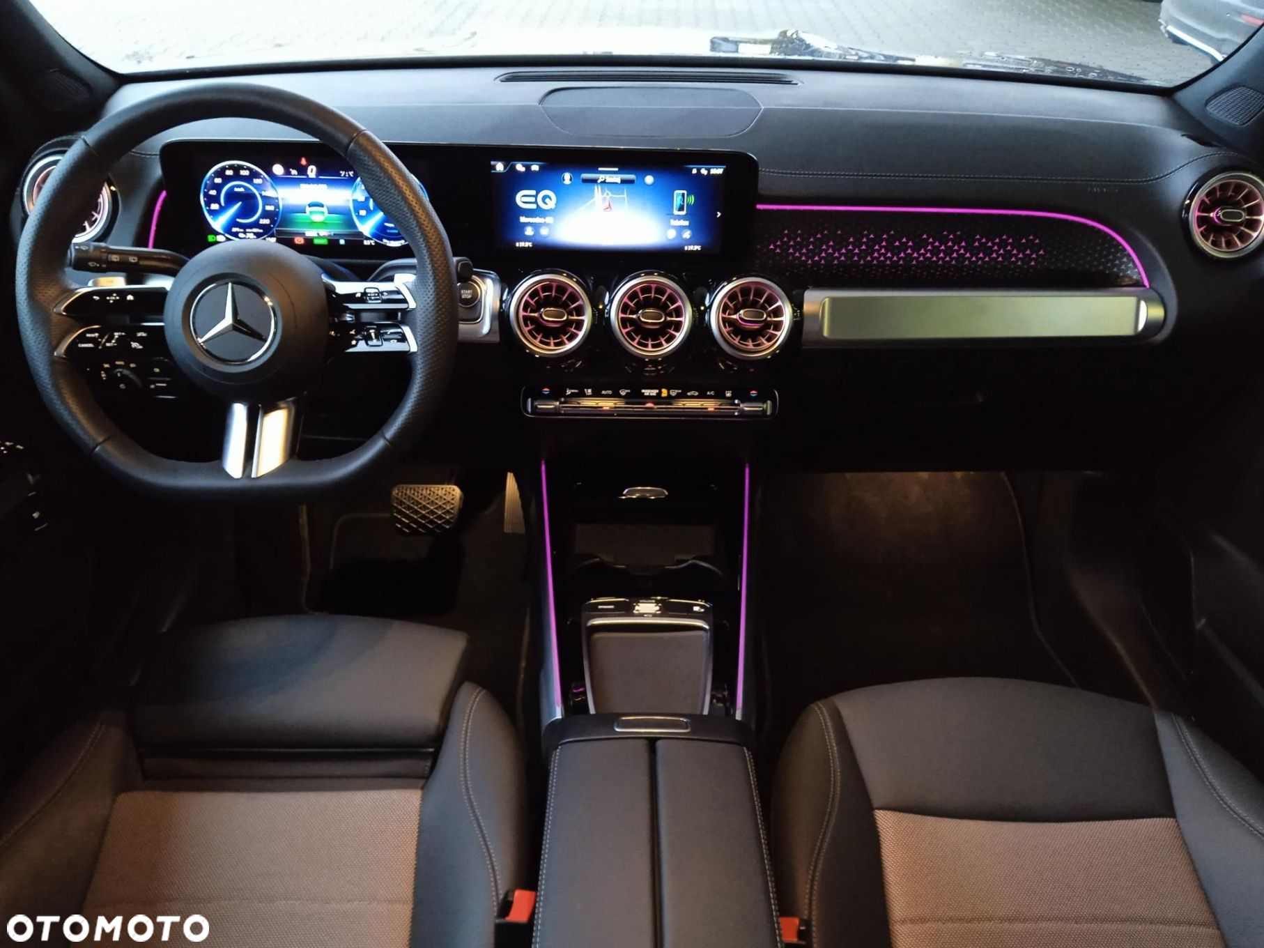 Mercedes-Benz EQB - 7