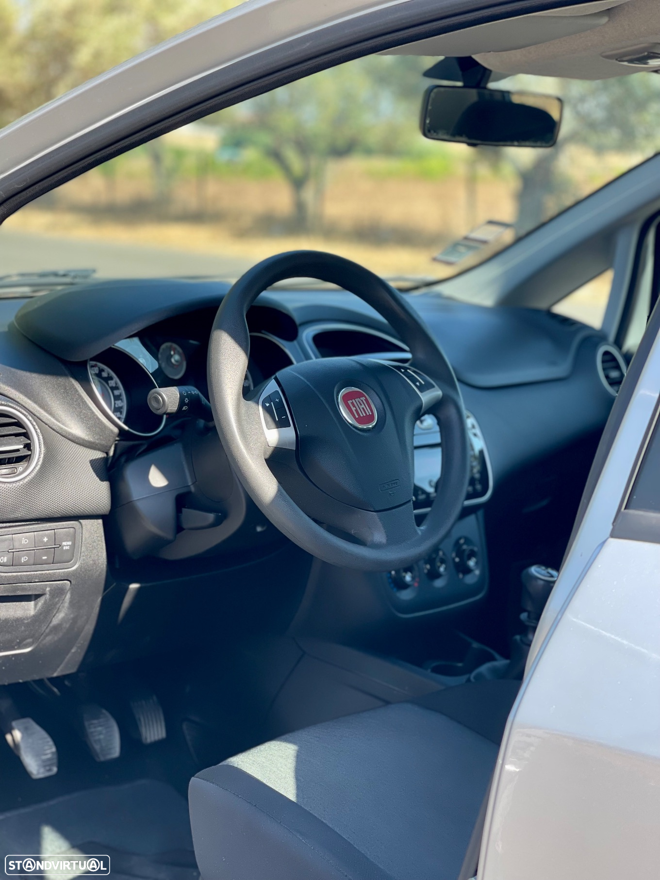 Fiat Punto 1.2 Lounge S&S - 9