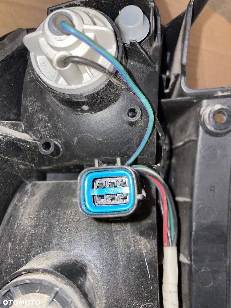 Lampa / reflektor Mitsubishi Pajero Sport prawy tył (ORYGINALNE) - 3