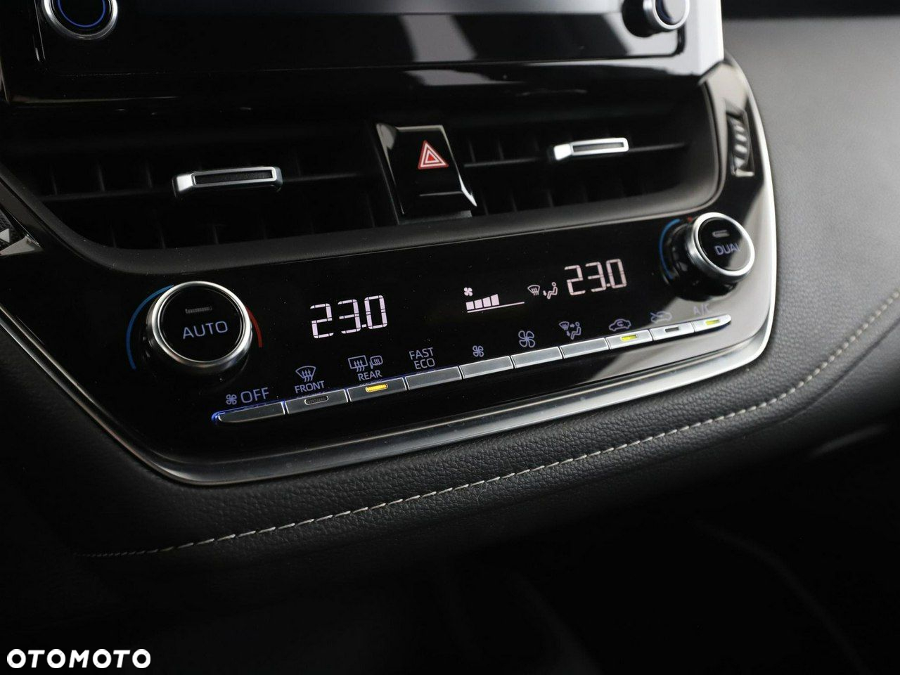 Toyota Corolla - 27