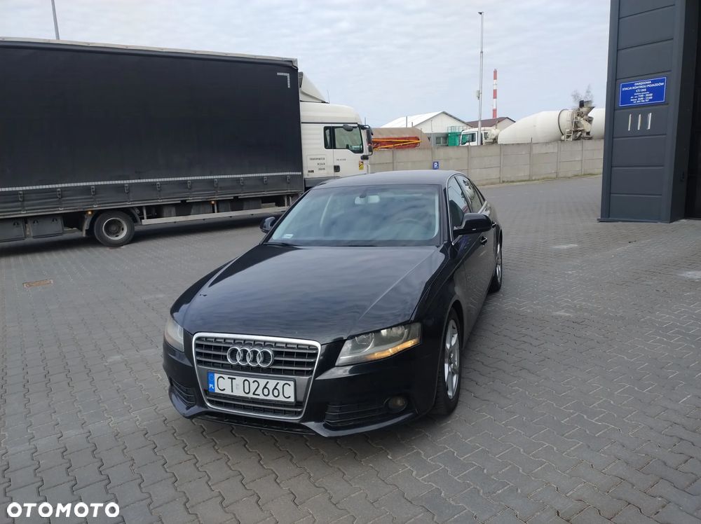 Audi A4 Limousine - 2