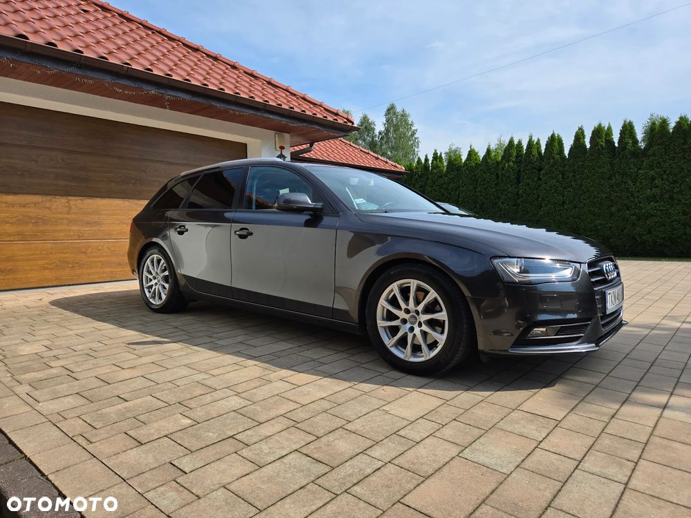 Audi A4 Avant - 16