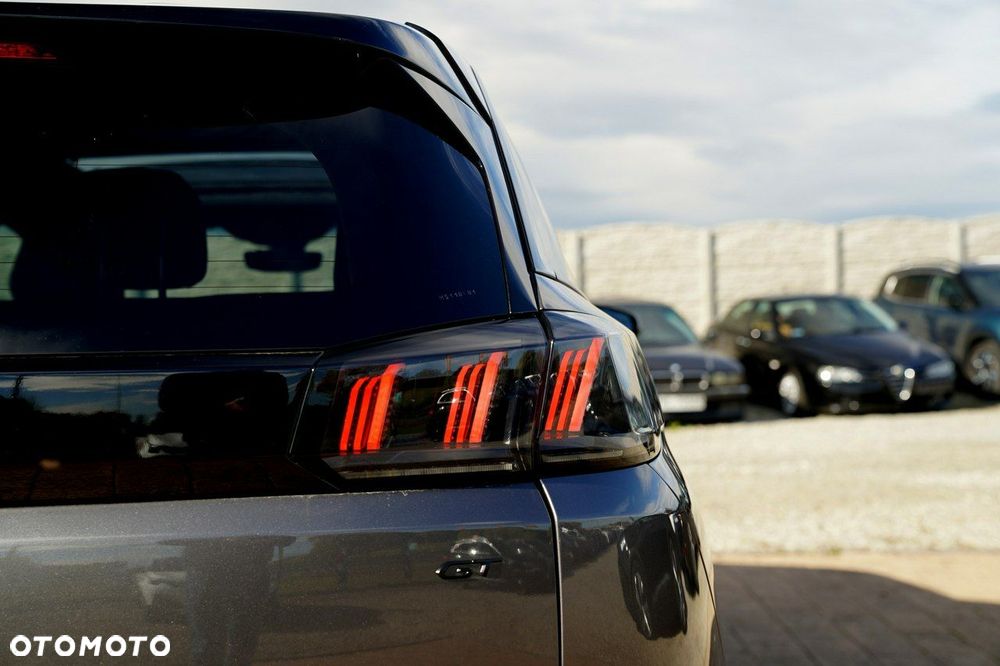 Peugeot 5008 - 12