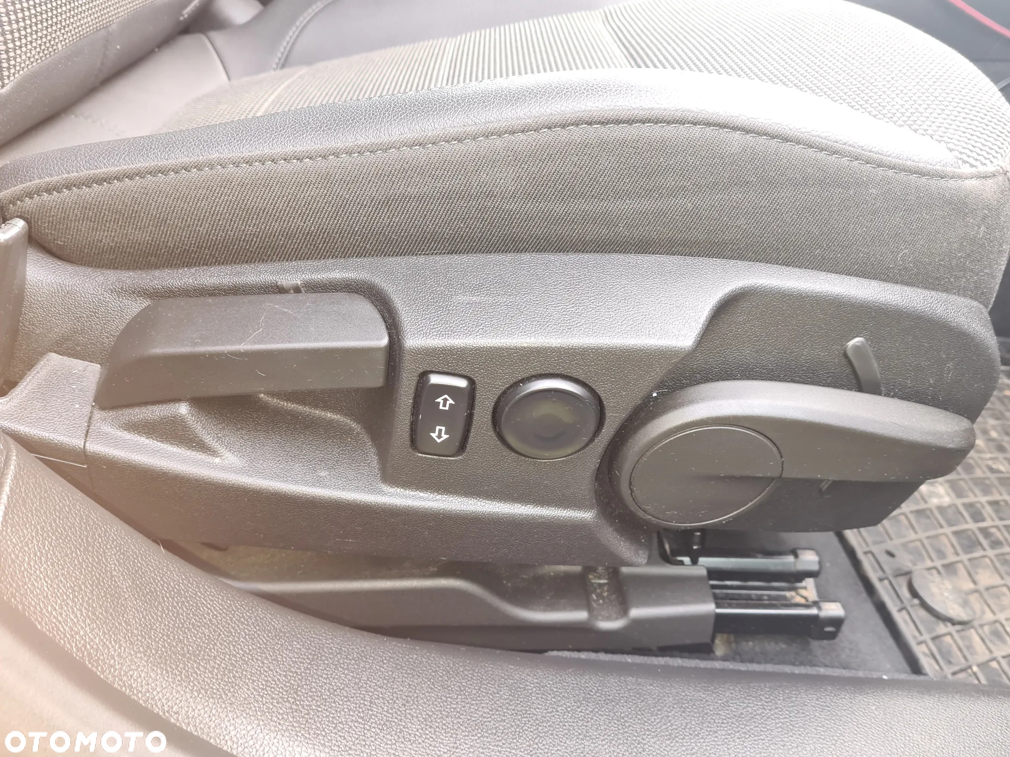 Opel Insignia - 4
