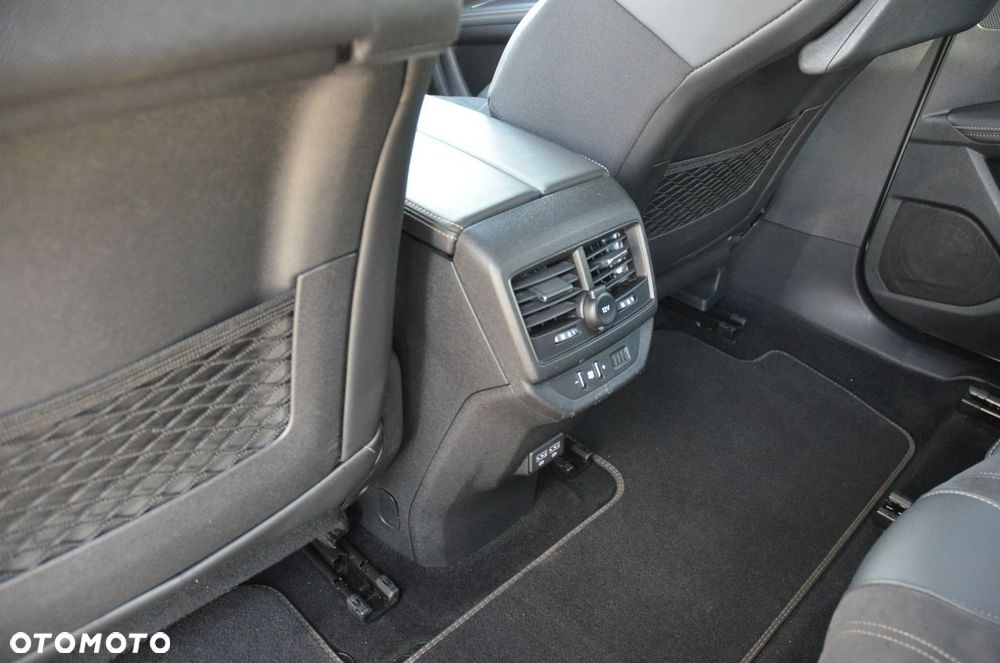 Peugeot 5008 BlueHDi 180 EAT6 GT - 34