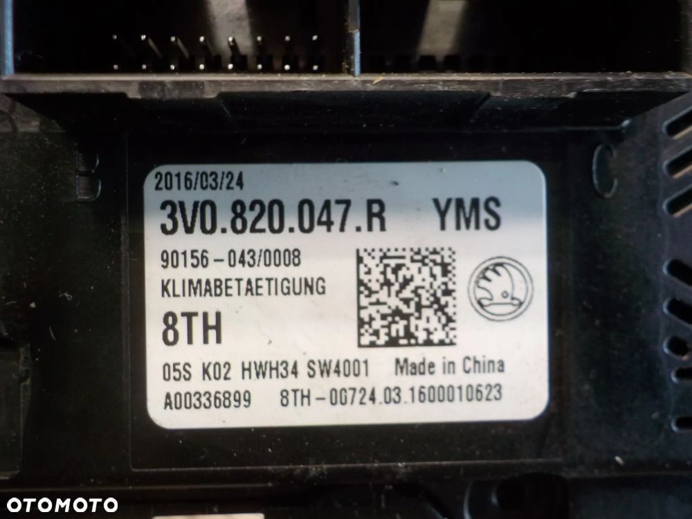 SKODA SUPERB III PANEL KLIMATYZACJI 3V0820047R - 3