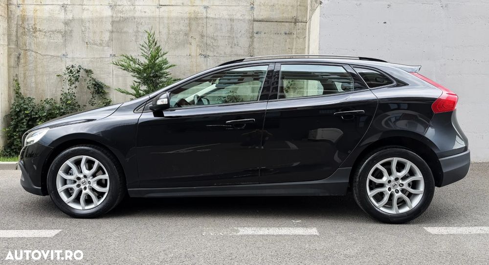 Volvo V40 D3 Geartronic Summum - 4