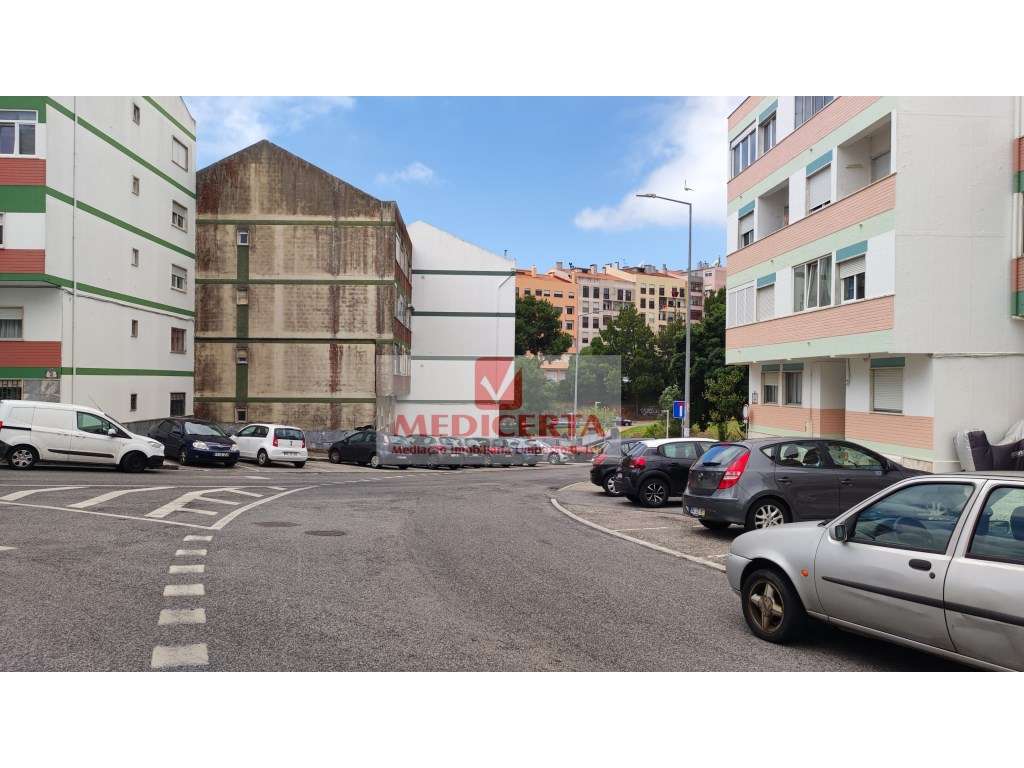 T1 - Boas Àreas - Estação de Rio de Mouro - Grande imagem: 2/6