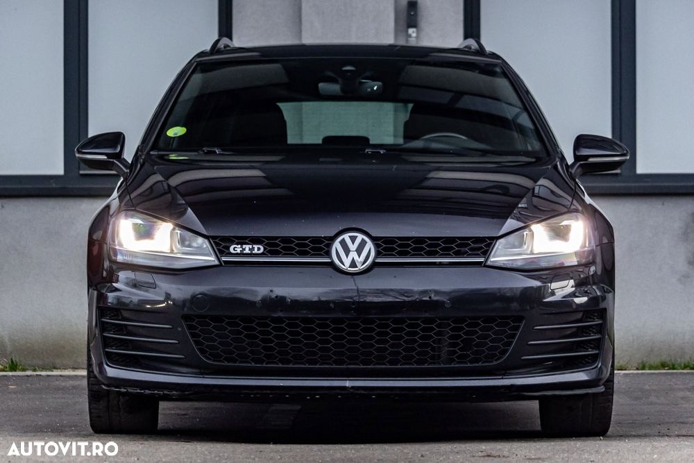 Volkswagen Golf 2.0 TDI DPF BMT DSG GTD - 12