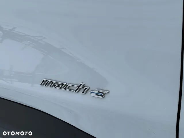 Ford Mustang Mach-E - 9