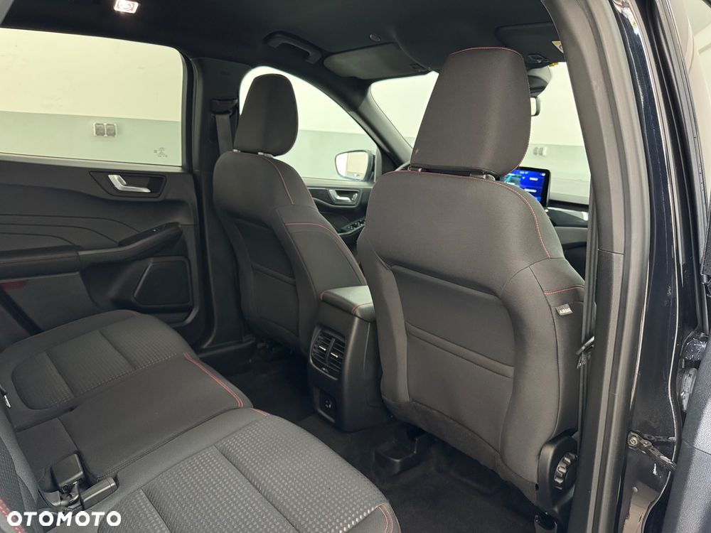 Ford Kuga 1.5 EcoBlue ST-LINE - 27