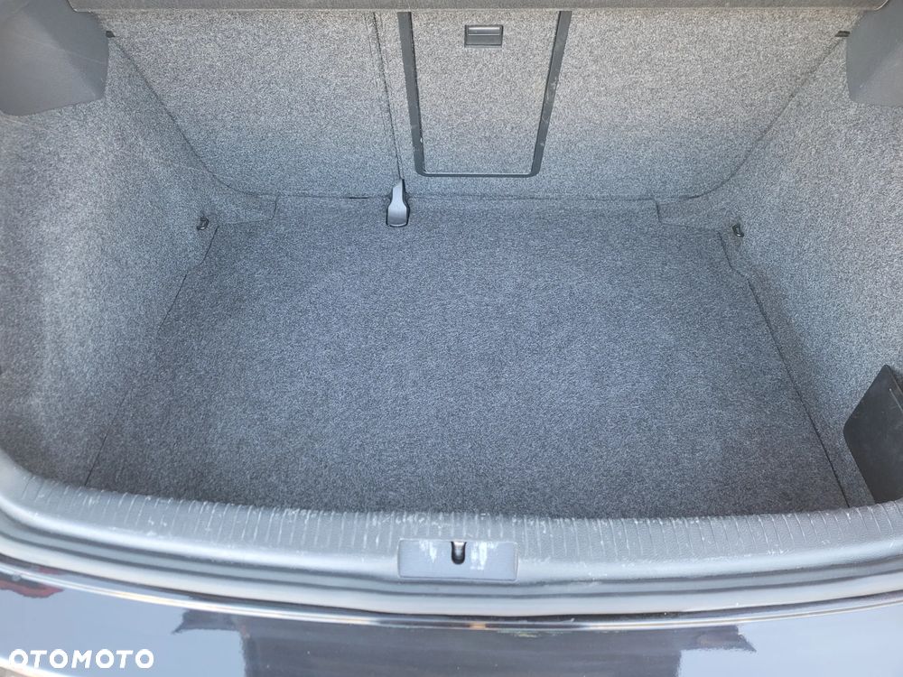 Volkswagen Golf 1.4 TSI Style - 25