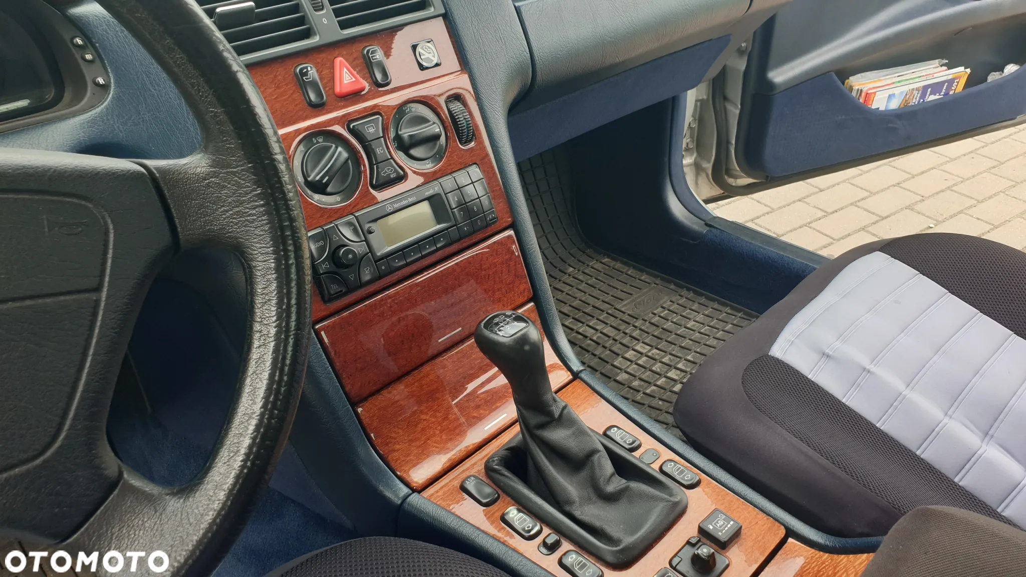 Mercedes-Benz Klasa E - 30