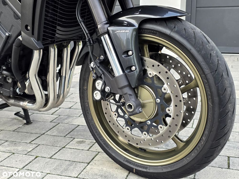 Yamaha FZ - 6