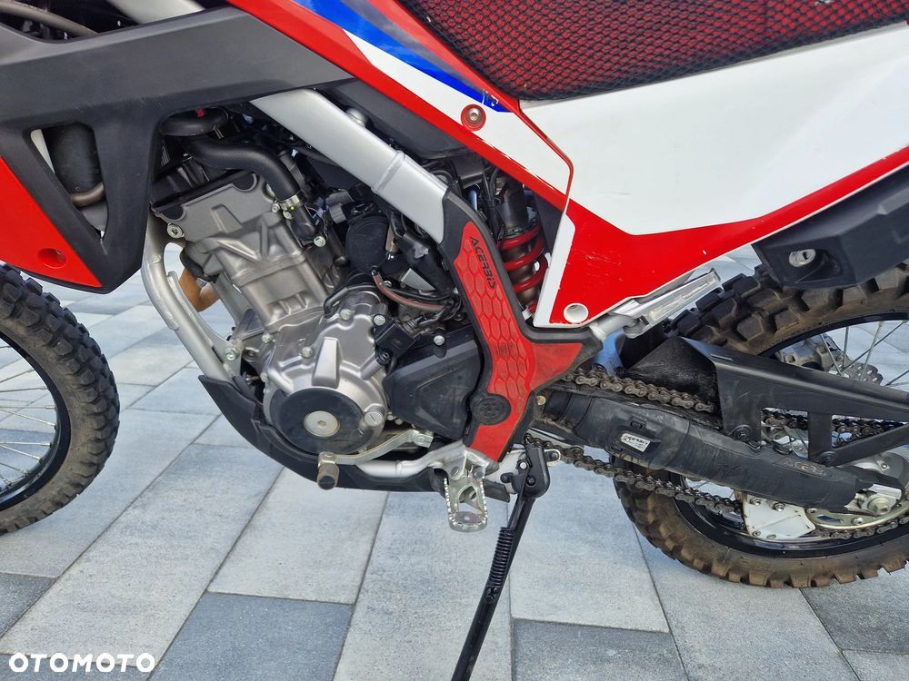 Honda CRF - 8