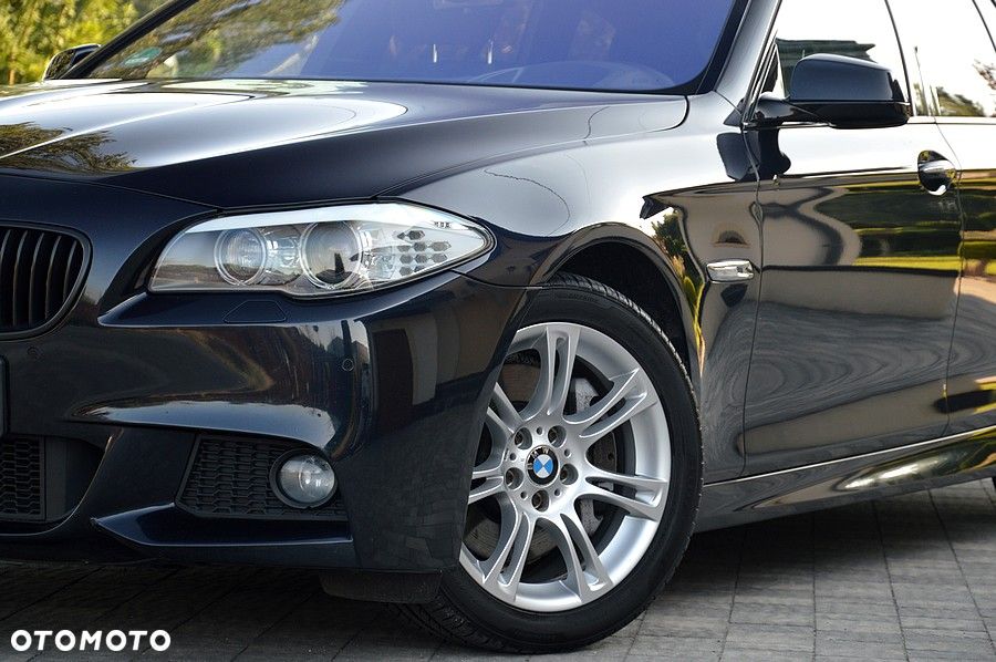 BMW Seria 5 530d xDrive Sport-Aut Modern Line - 17