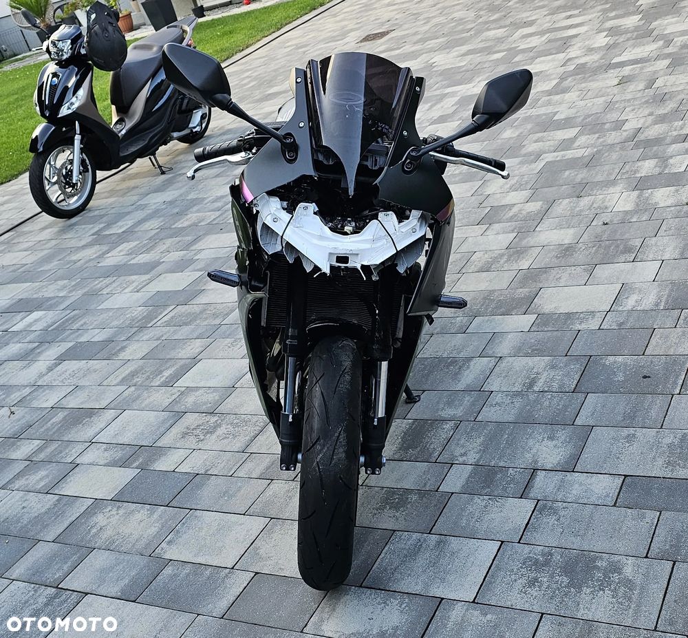Honda CBR - 15