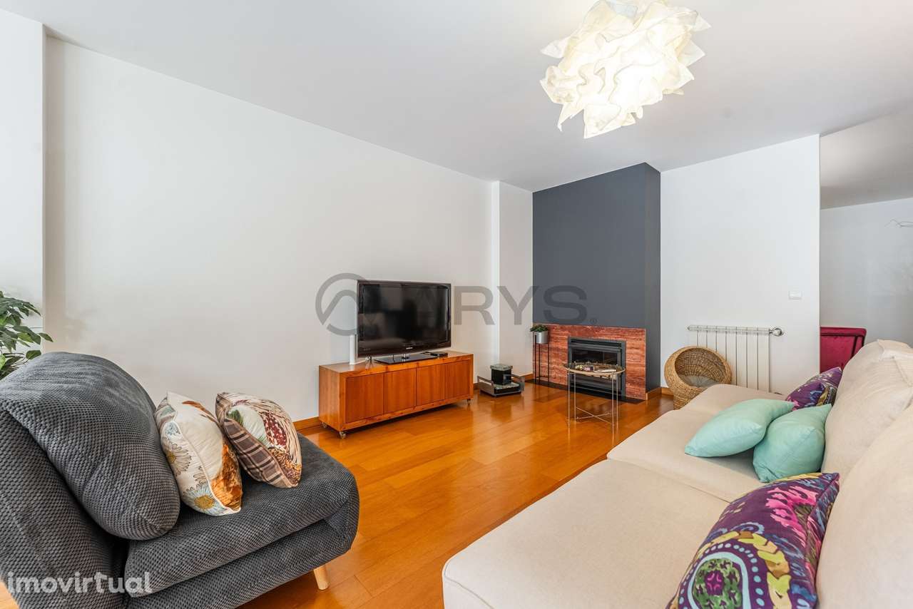 Apartamento T4 localizado no coração da cidade de Braga - Grande imagem: 2/23