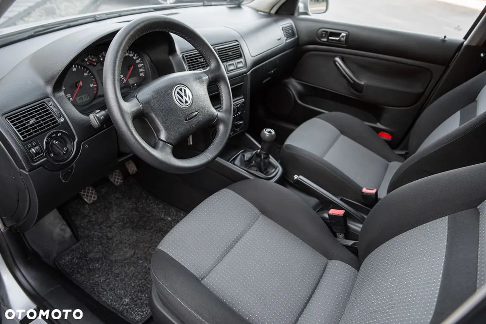 Volkswagen Golf 1.9 TDI Comfortline - 17