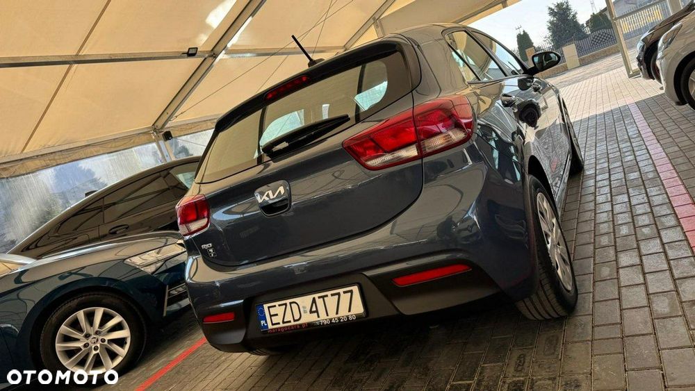 Kia Rio - 10