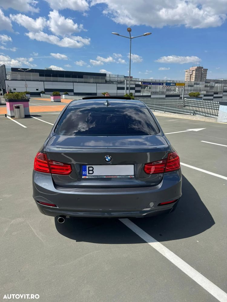 BMW Seria 3 320d Aut. - 3